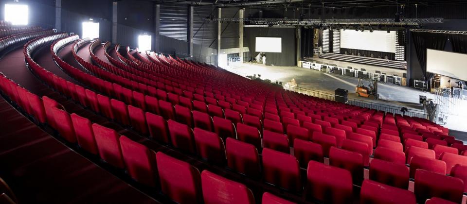 Grenslandhallen Ethias theater Hasselt bouwbedrijf Mathieu Gijbels nieuwbouw 